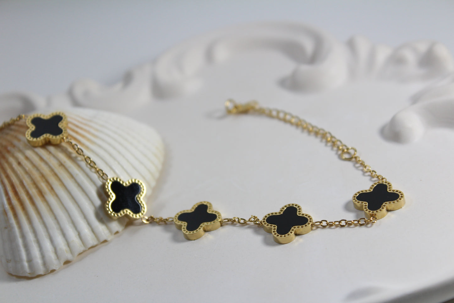 Black Clove Bracelet (Single Side)