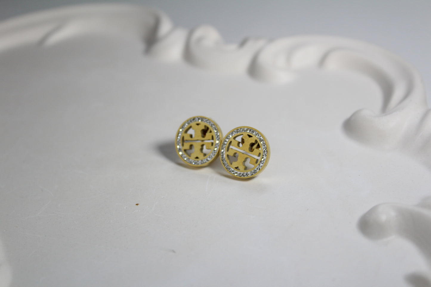 T-Stone Studs