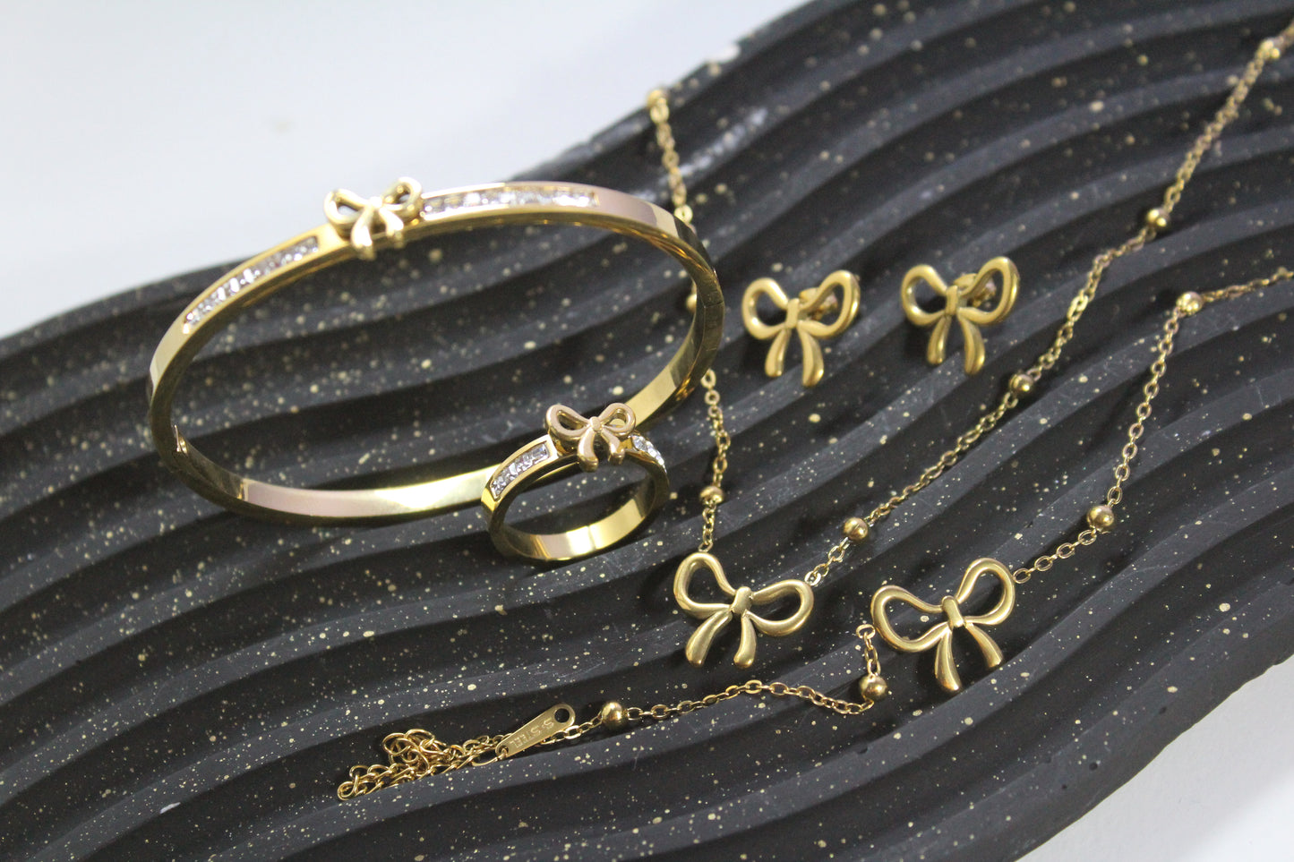 5 Piece Bow Set Deal