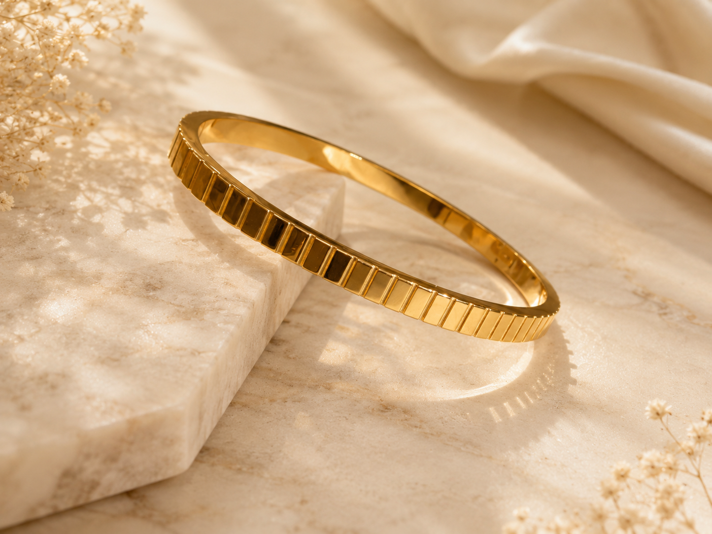 Line Pattern Cuff