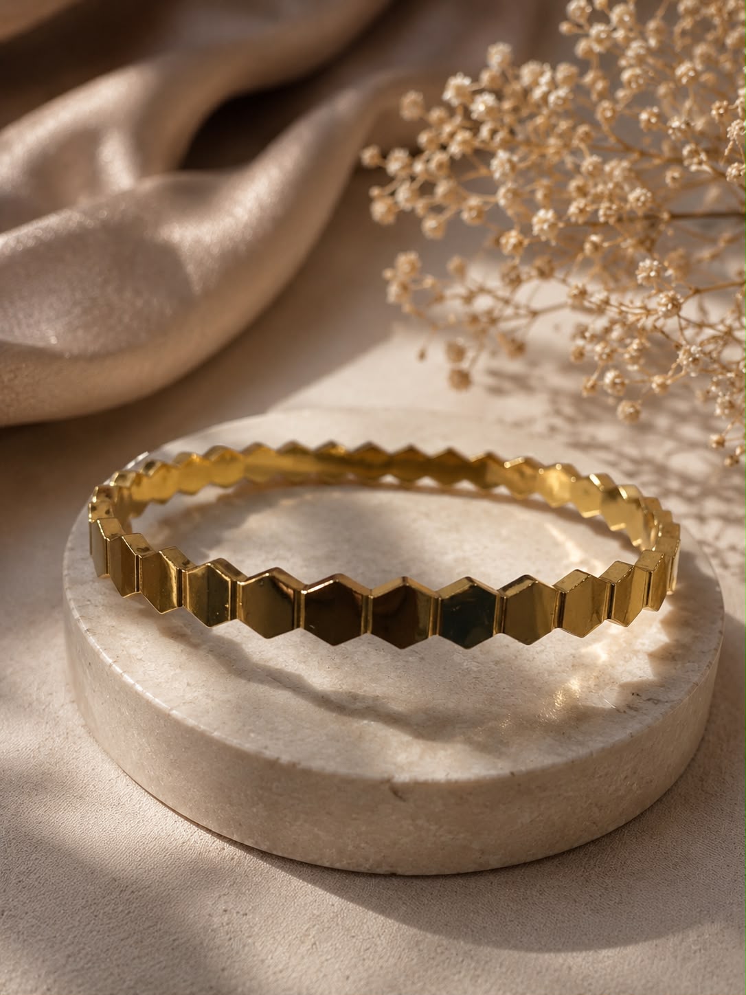 Diamond Cut Plain Cuff