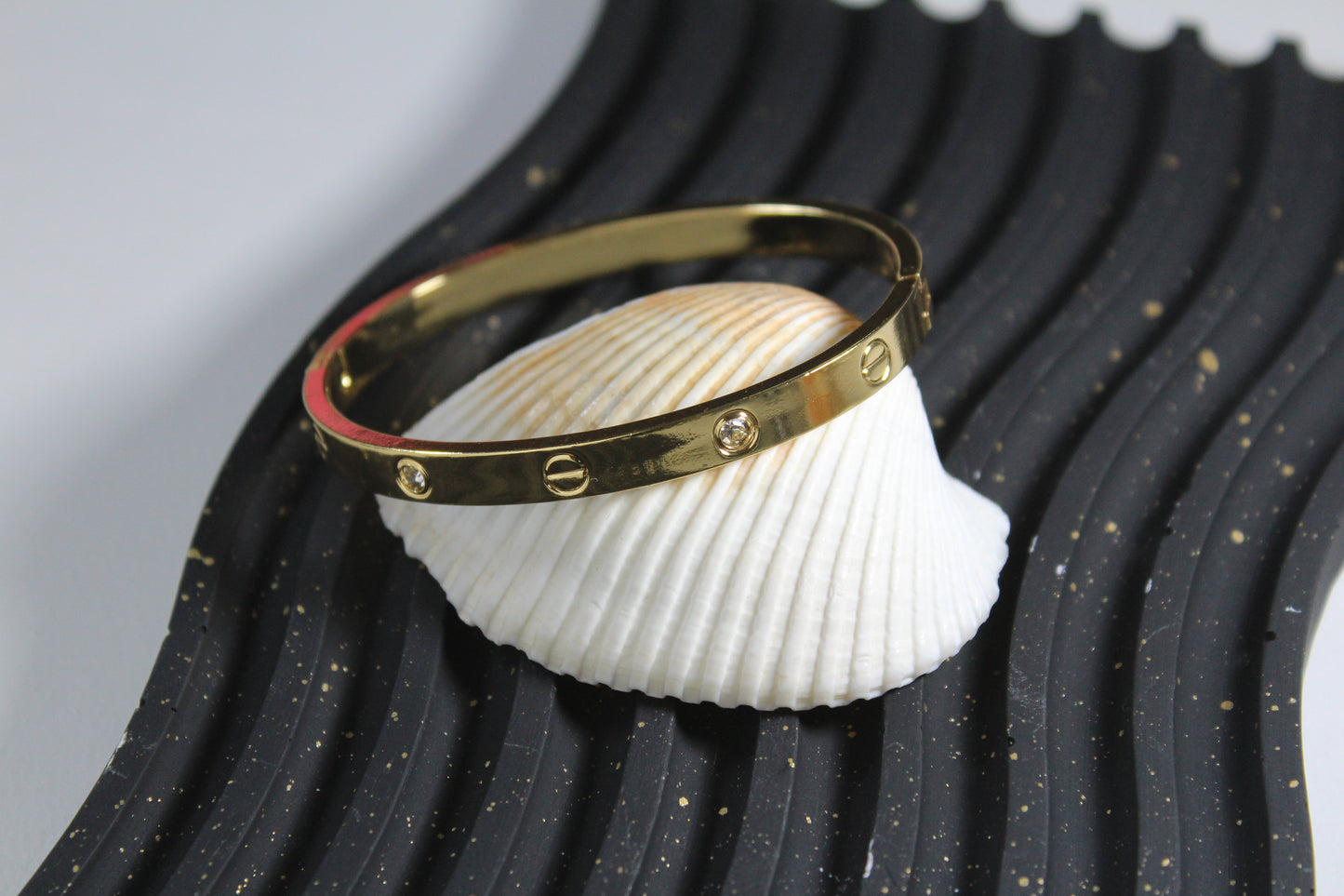 Stainless Steel Openable Cartier (Gold)