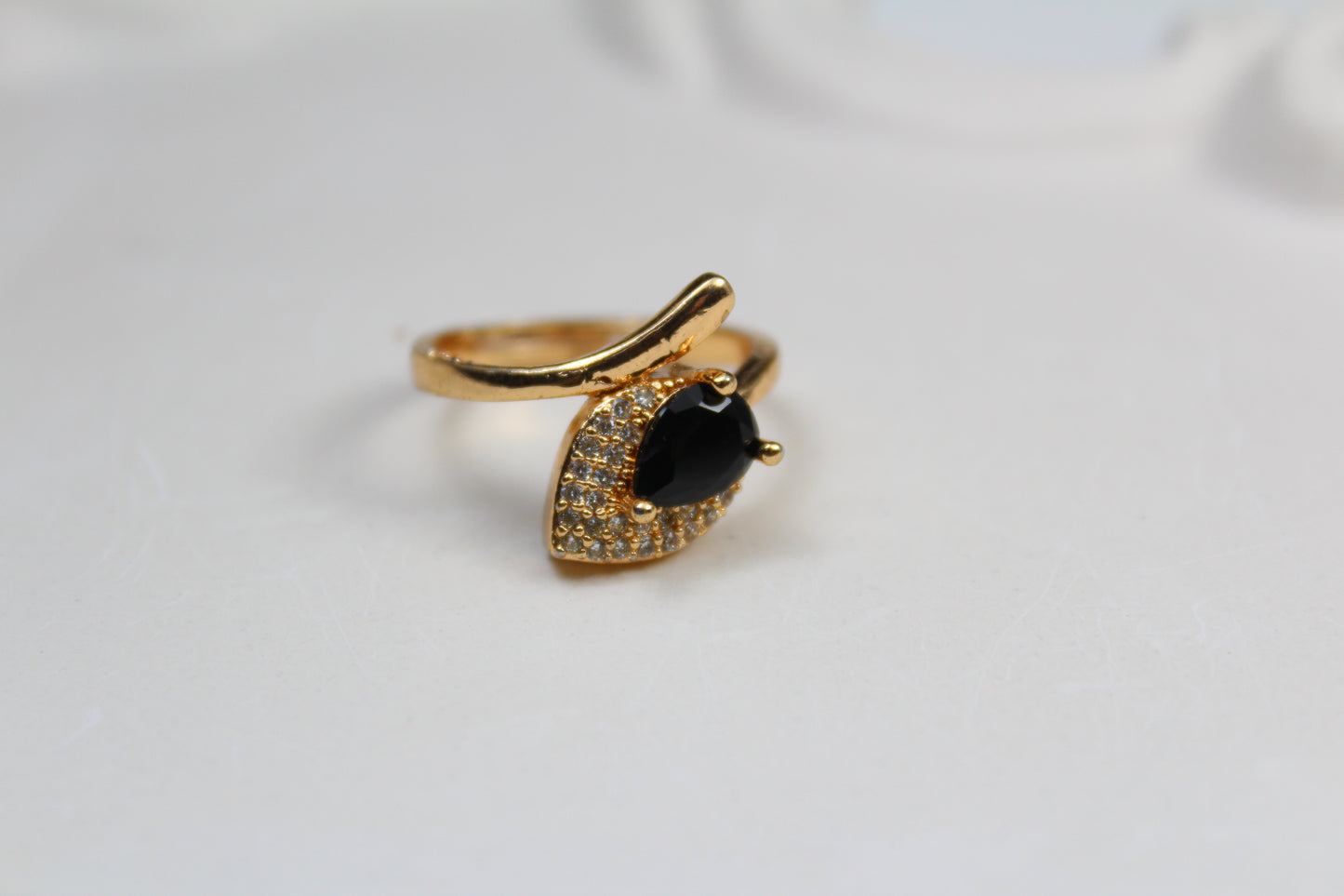 Adjustable Leaf Ring